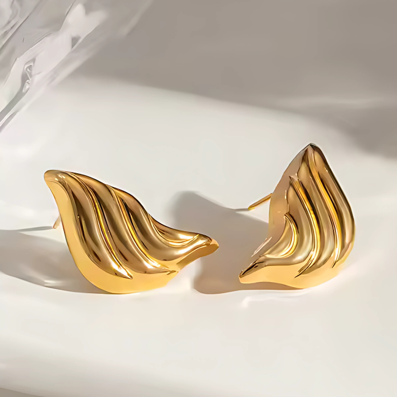 Elegant and Delicate Design Angel Wing Earrings
