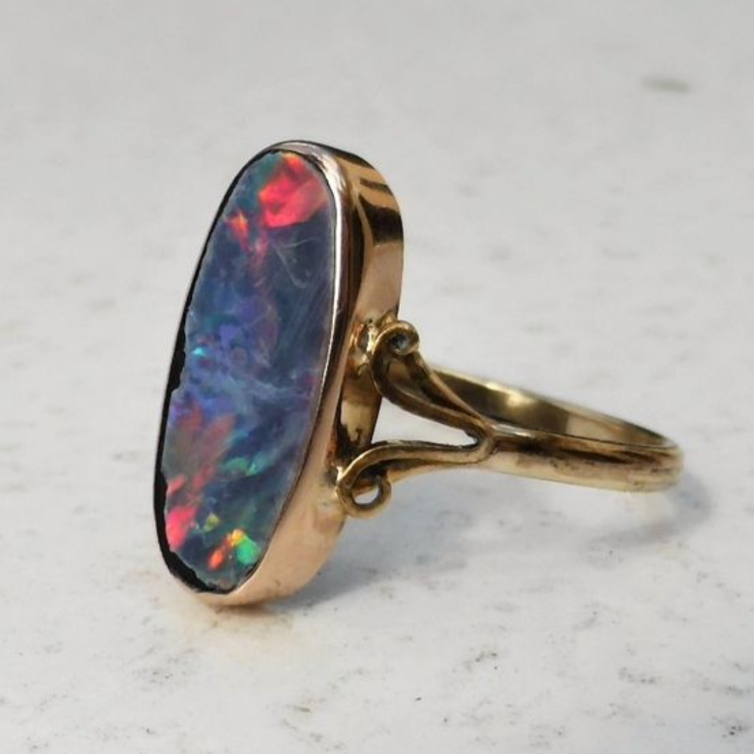 Vintage-Inspired Gold Ring with Colorful Opal Stone