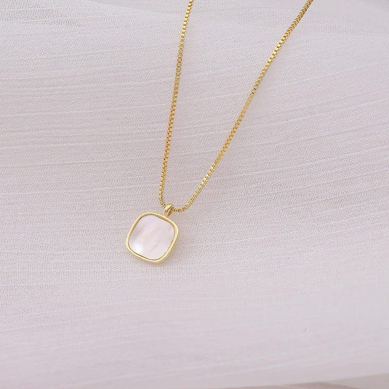 Pearl Pendant Necklace