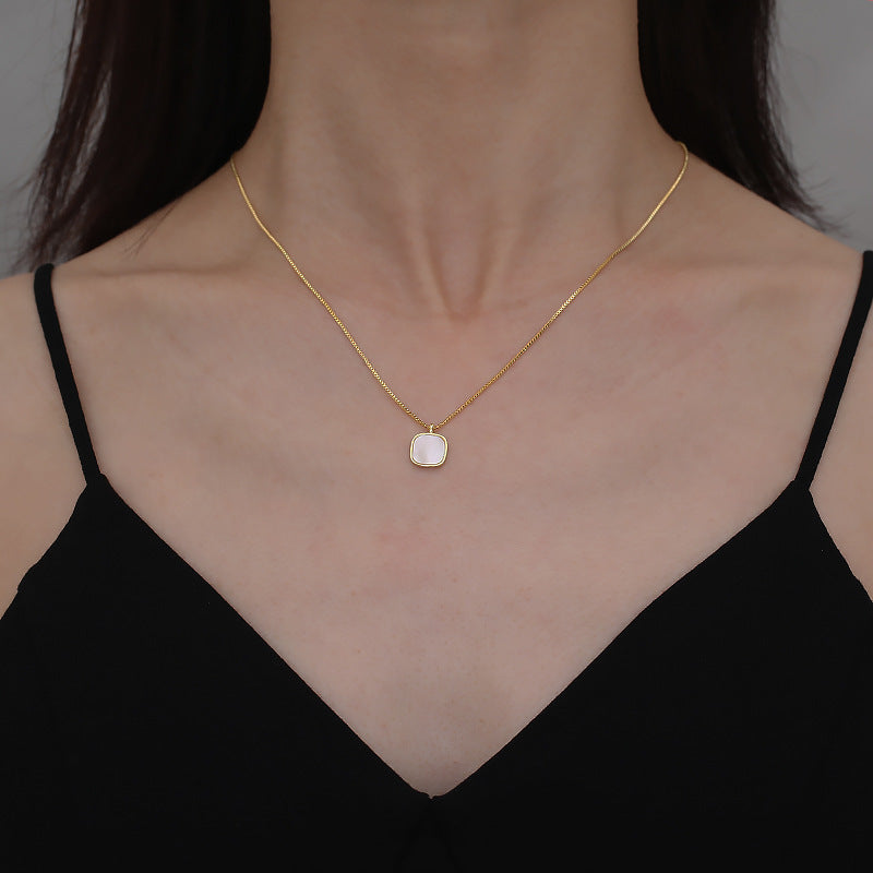 Pearl Pendant Necklace