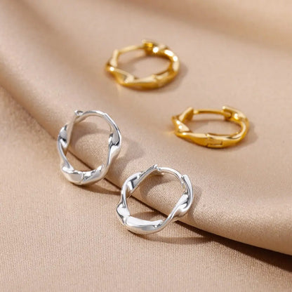 Twisted Hoop Earrings in 18k Gold Plated